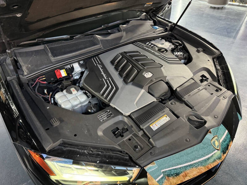 2020 Lamborghini Urus