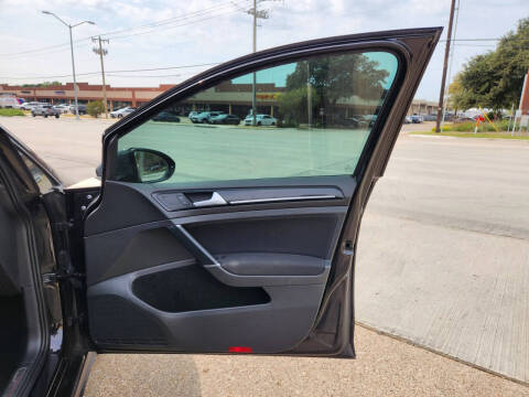 2017 Volkswagen Golf GTI S