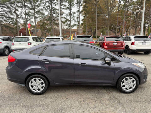 2013 Ford Fiesta SE