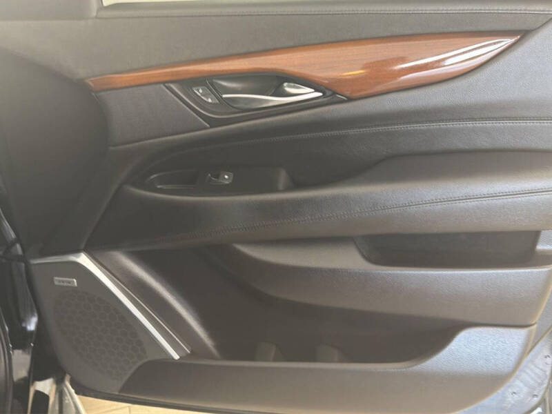 2020 Cadillac Escalade Luxury