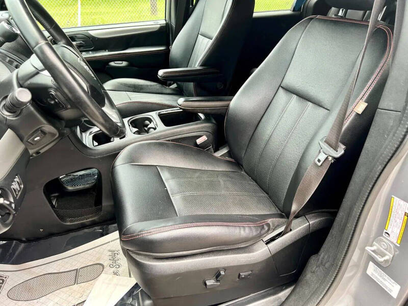 2014 Dodge Grand Caravan R/T