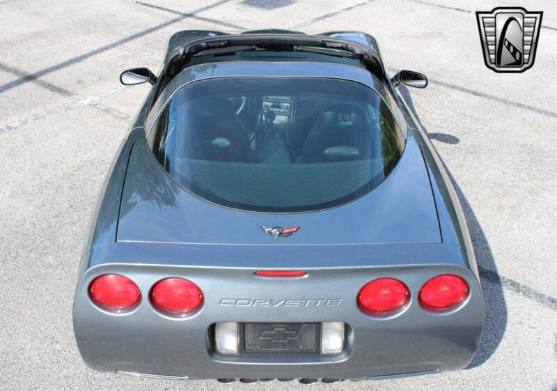 2004 Chevrolet Corvette