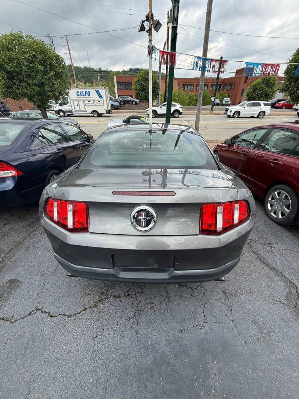 2012 Ford Mustang V6 Premium