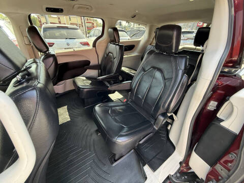 2018 Chrysler Pacifica Touring L