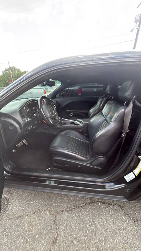 2015 Dodge Challenger R/T Plus Shaker