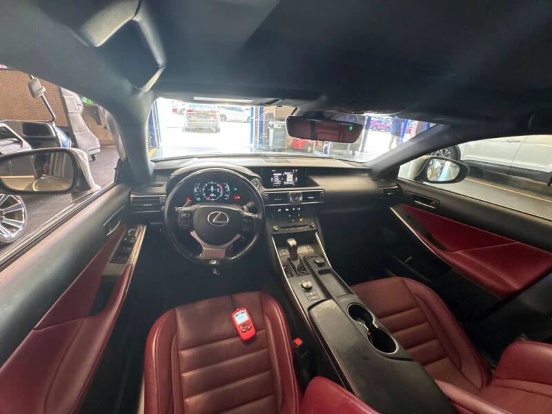 2020 Lexus IS 300