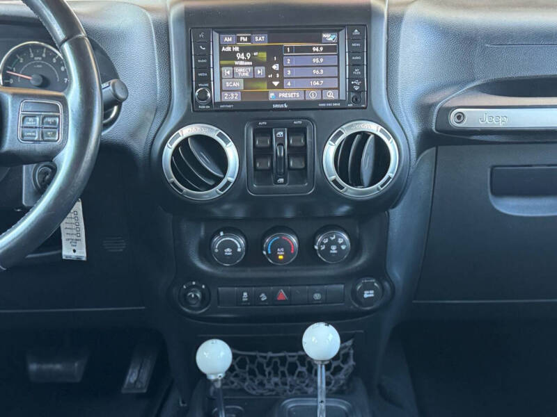 2013 Jeep Wrangler Unlimited Sahara