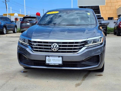 2022 Volkswagen Passat R-Line