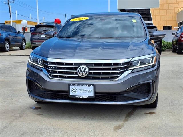 2022 Volkswagen Passat R-Line