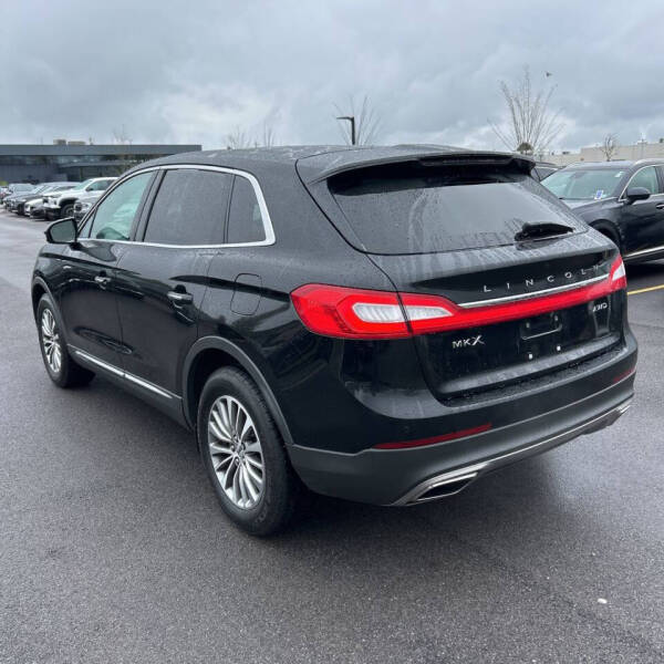 2016 Lincoln MKX Select