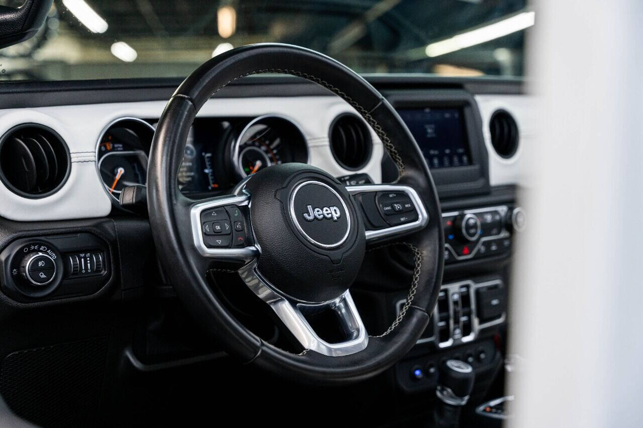 2020 JEEP Gladiator Pickup - $56,999