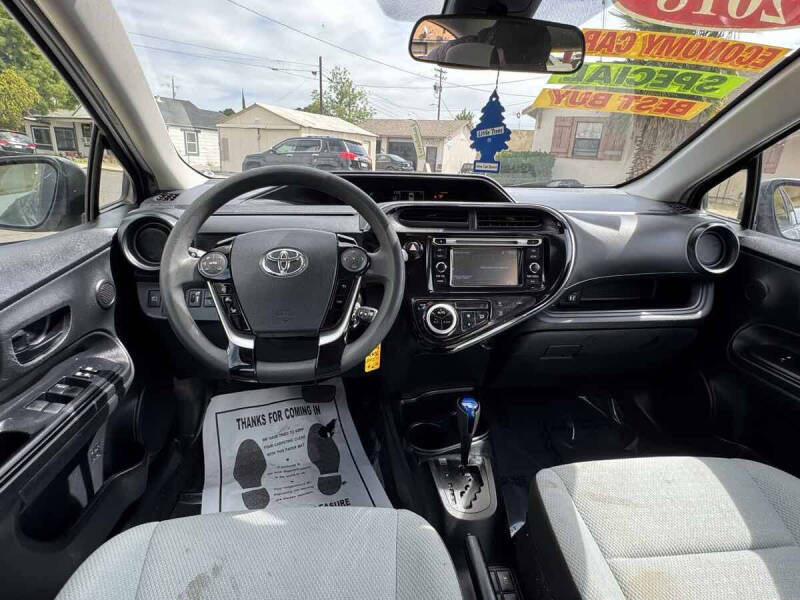 2018 Toyota Prius c One