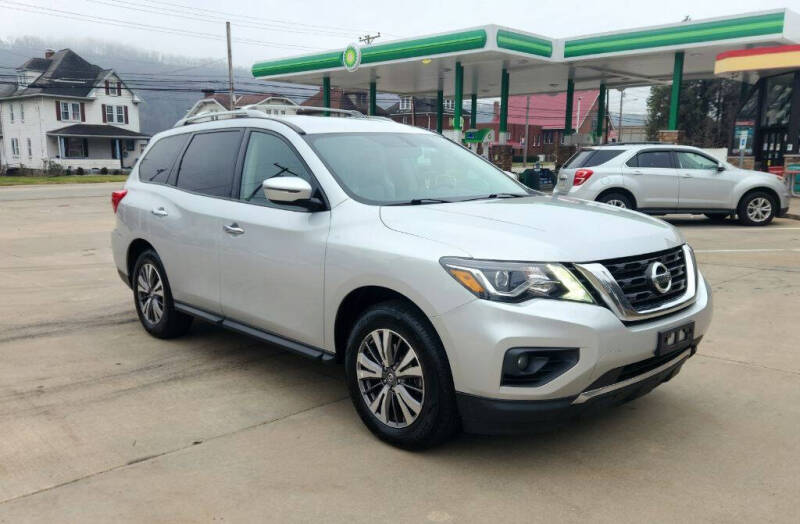 2017 Nissan Pathfinder SV