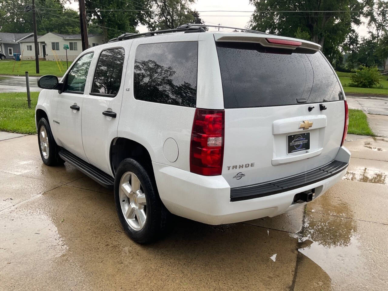 2007 Chevrolet Tahoe for sale at Auto Connection in Waterloo, IA