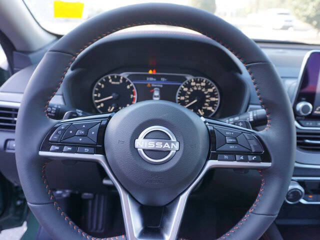 2025 Nissan Altima 2.5 SR