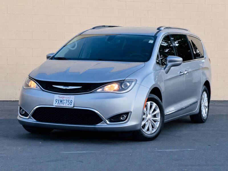2020 Chrysler Pacifica Touring L