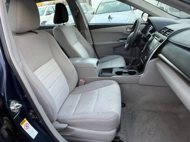 2015 Toyota Camry LE