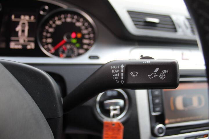 2010 Volkswagen CC Luxury