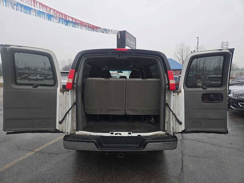 2011 Chevrolet Express LT 3500