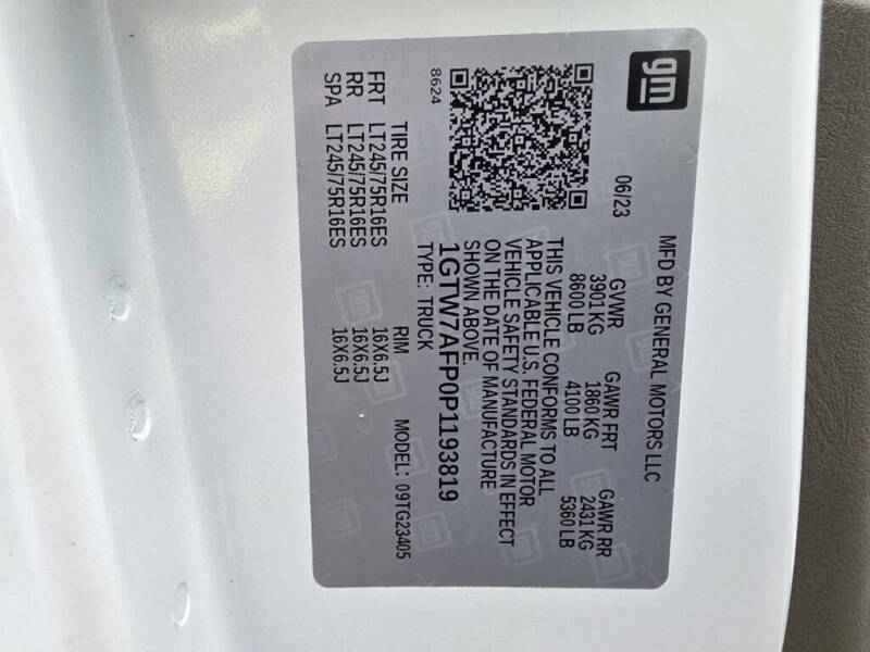 2023 GMC Savana 2500