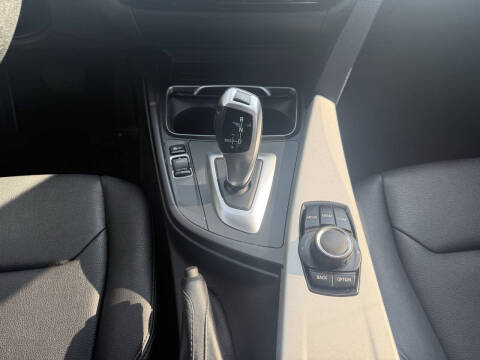 2018 BMW 3 Series 320i