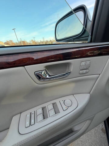 2009 Cadillac DTS Luxury 6-Passenger