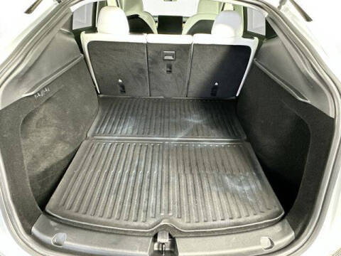 2024 Tesla Model Y Performance