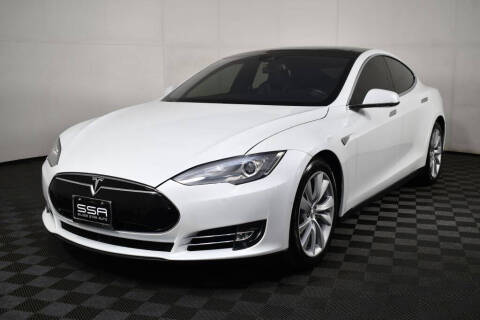 2015 Tesla Model S