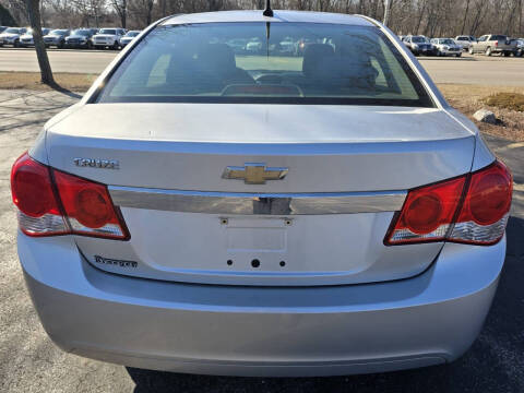 2013 Chevrolet Cruze LS Auto