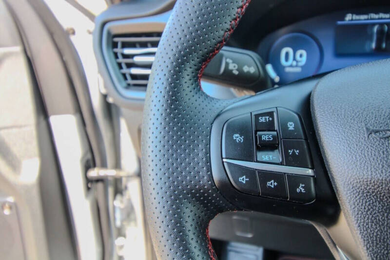 2023 Ford Escape ST-Line Select