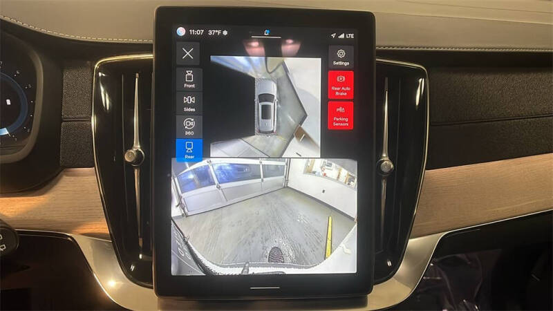 2025 Volvo XC90 B6 Plus Bright Theme 7P