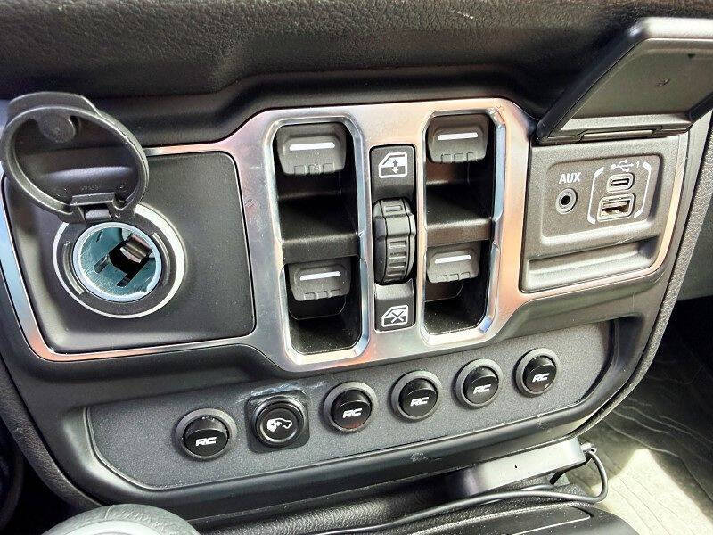 2024 Jeep Gladiator NightHawk
