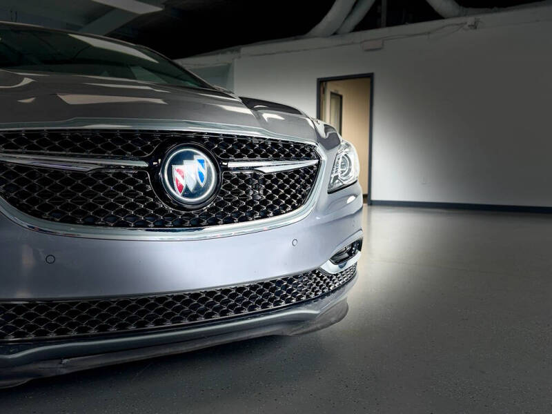 2018 Buick LaCrosse Avenir