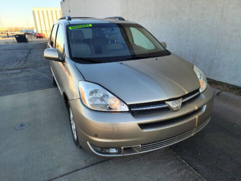 2005 Toyota Sienna for sale at DRIVE NOW in Wichita KS