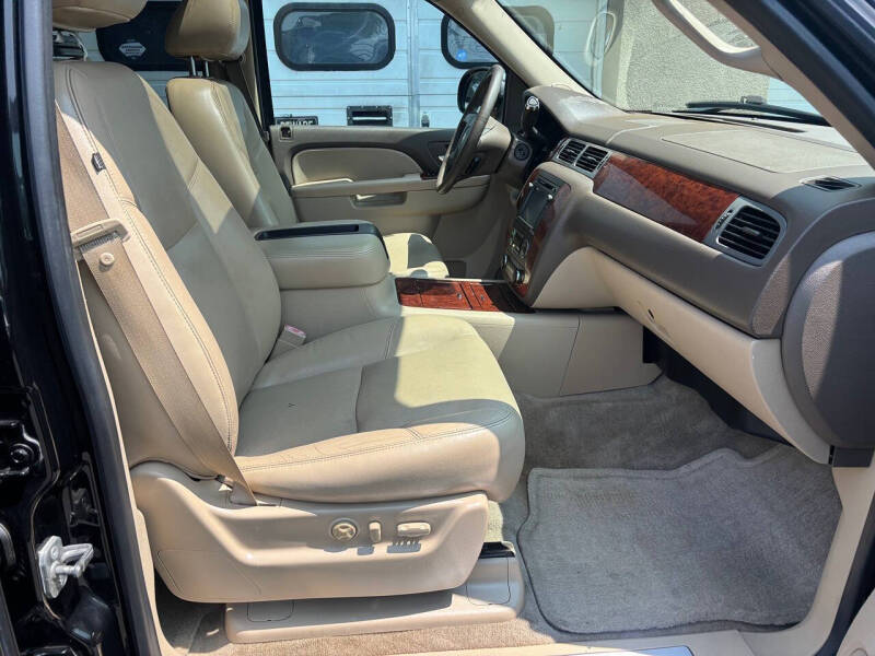 2012 Chevrolet Suburban LTZ
