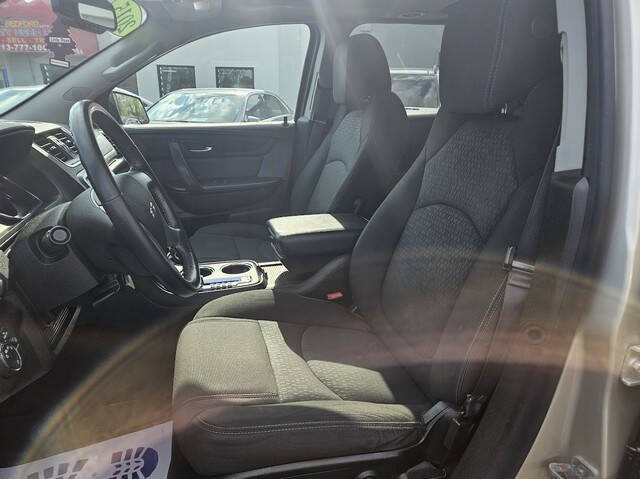 2015 GMC Acadia SLE-2