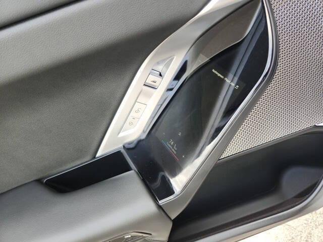 2023 BMW 7 Series 740i