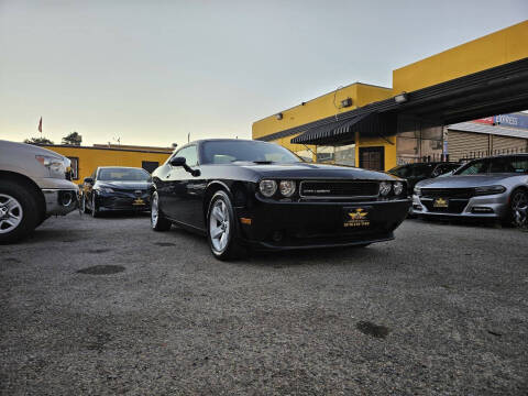 2012 Dodge Challenger SXT