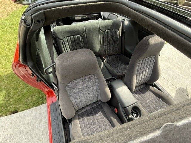 2001 Chevrolet Camaro 33