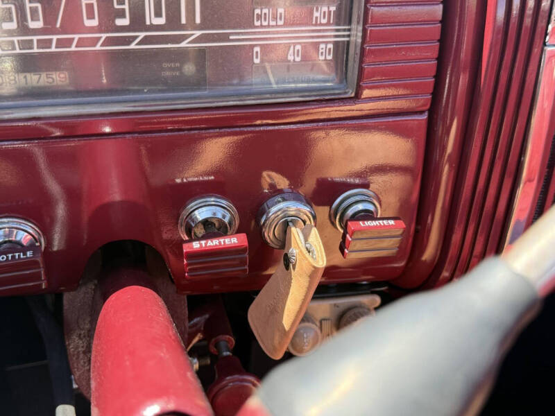 1941 Packard 110