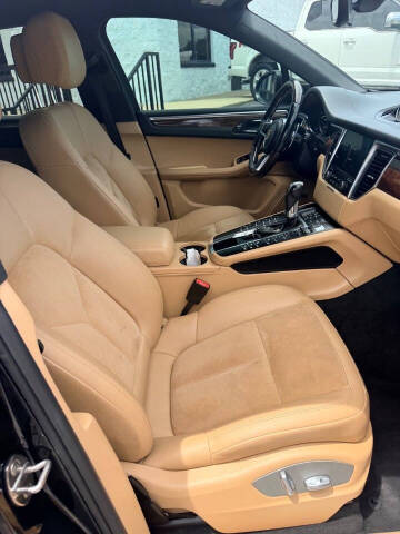 2017 Porsche Macan S