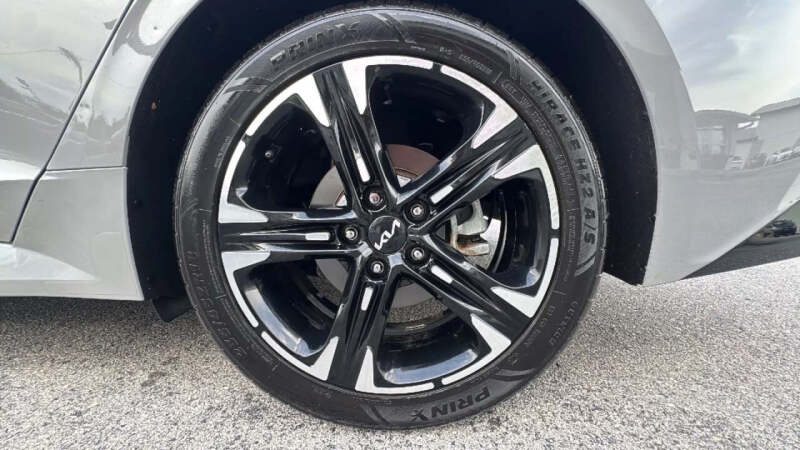 2022 Kia K5