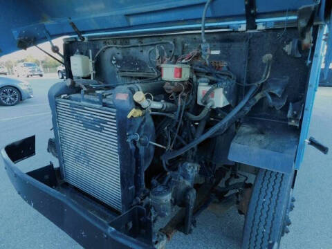 1999 Freightliner MT45 Chassis