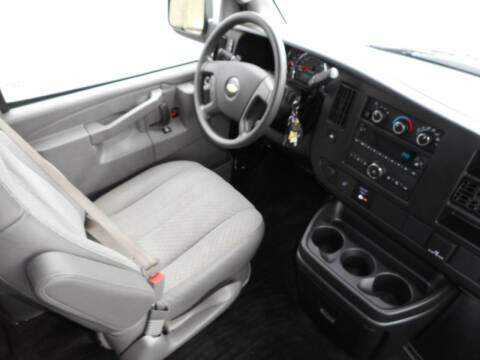 2017 Chevrolet Express LT 3500