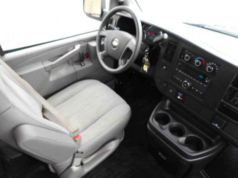 2017 Chevrolet Express LT 3500