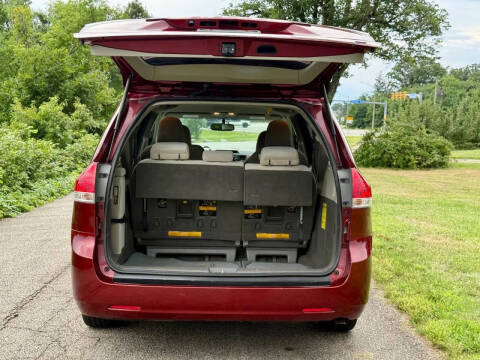 2011 Toyota Sienna