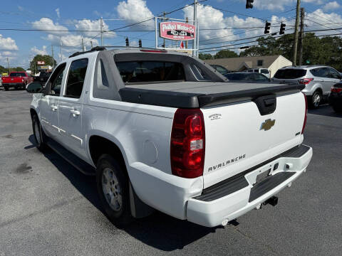 2011 Chevrolet Avalanche LT