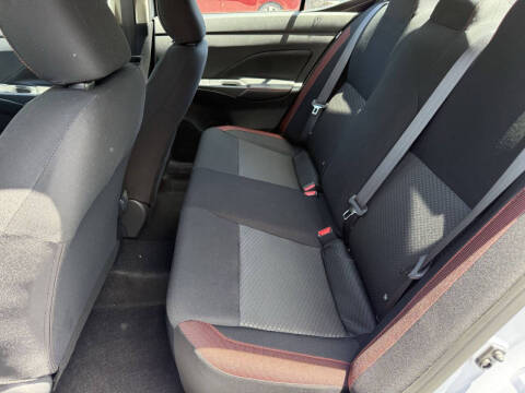 2025 Nissan Versa SR