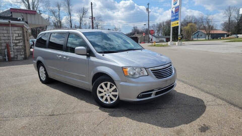 2016 Chrysler Town and Country for sale at Stark Auto Mall in Massillon OH