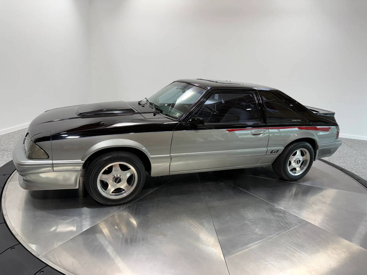 1986 Ford Mustang 6